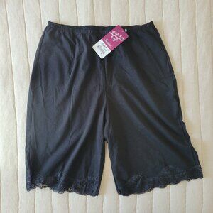 NWT lace trim pettipant slip shorts